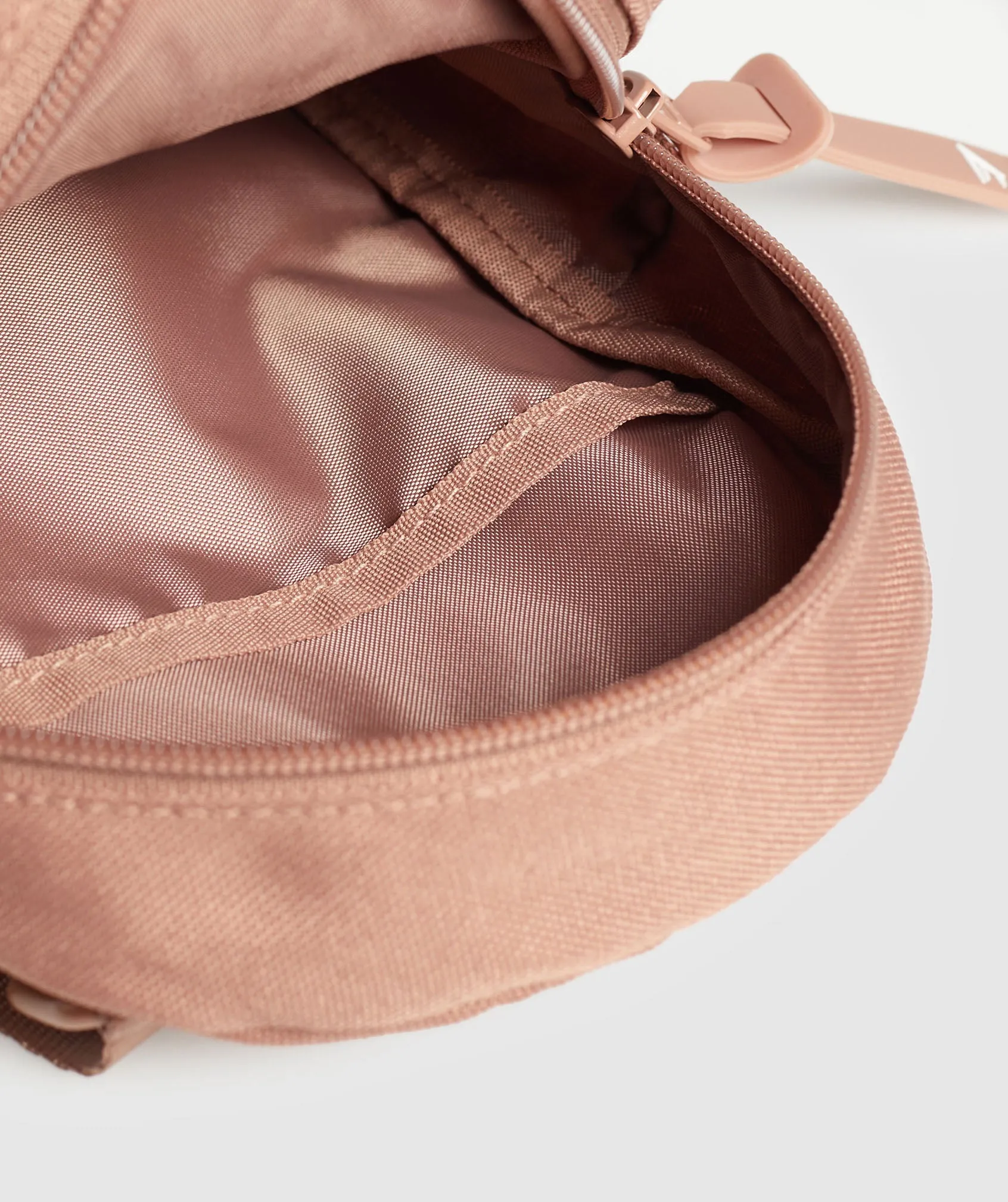 Gymshark Everyday Crossbody Bag - Autumn Brown